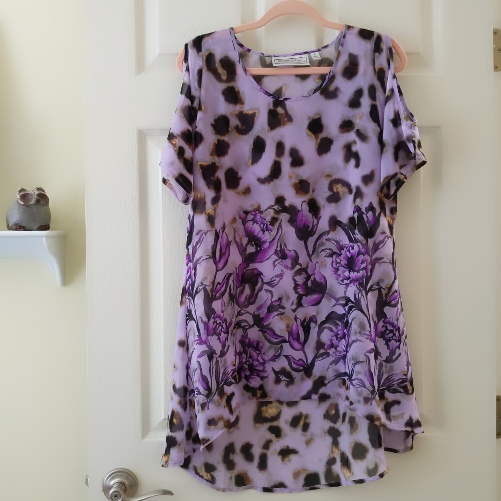Simonton Says Purple and Black short sleeve Cold Shoulder Tunic XS